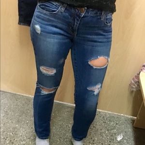 American Eagle Outfitter’s Ripped Skinny Jeans